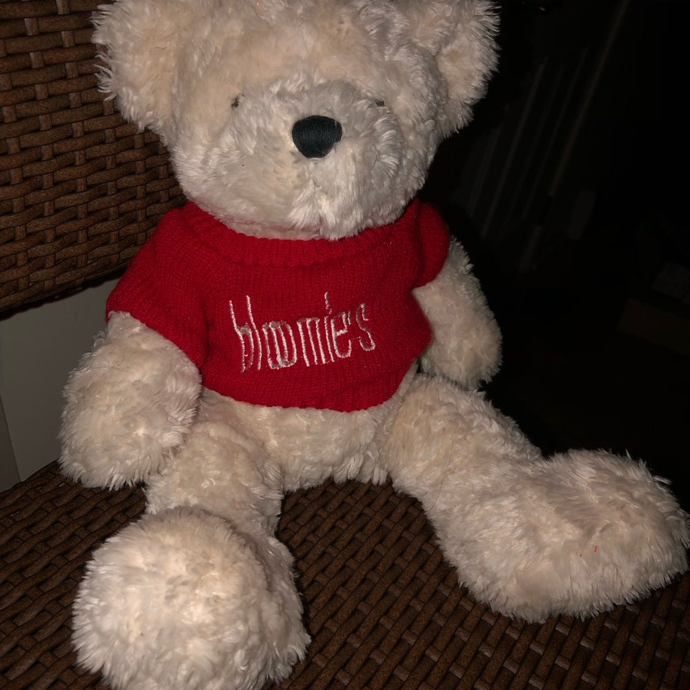 Cuddly bloomies bear